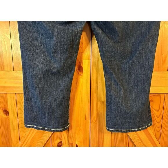 A.n.a. Crop Back Flap Pockets Women's size 20W Dark Wash Blue Denim Jeans (0885) - Picture 5 of 7